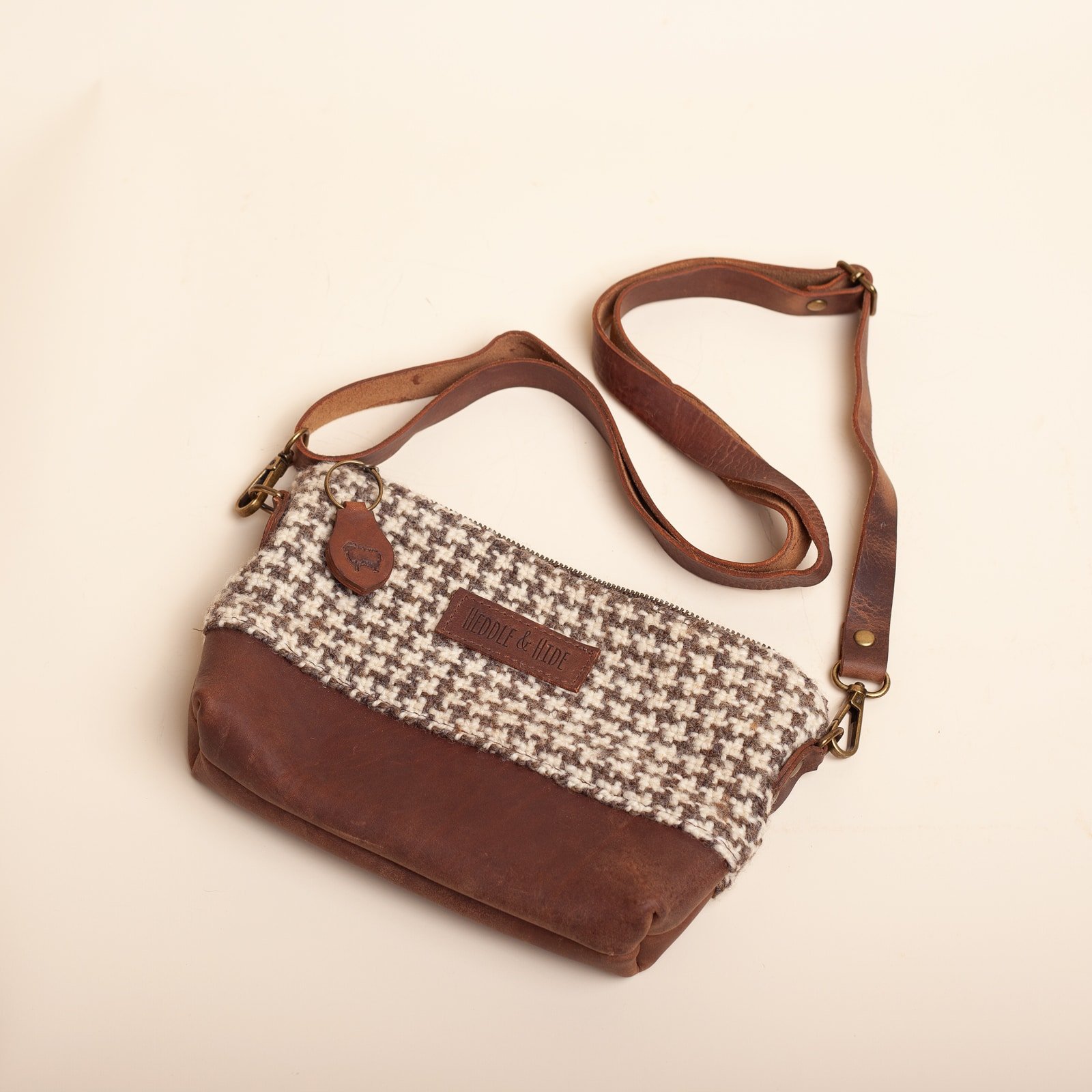 classic houndstooth crossbody bag with wool fabric and leather