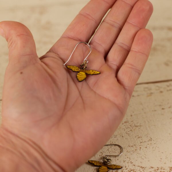 sm bee dangle hand sm bee dangle hand